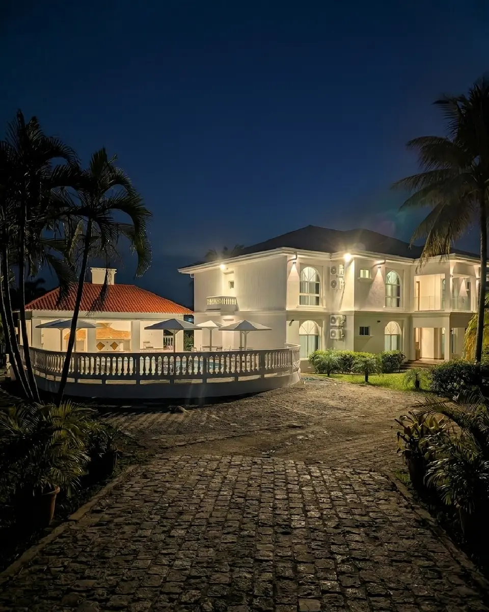 Hotel Honduras Shores Plantation acabado impermeabilización Honduras