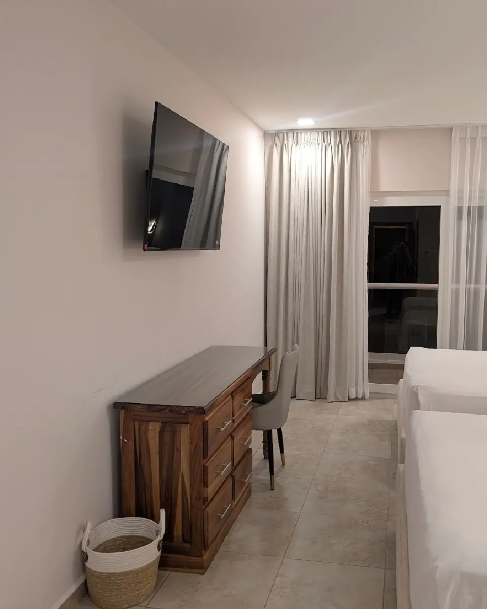 Hotel Honduras Shores Plantation habitación acabado pintura